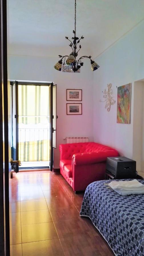 Casa Vacanze, In Centro Citta Caltanissetta Eksteriør billede